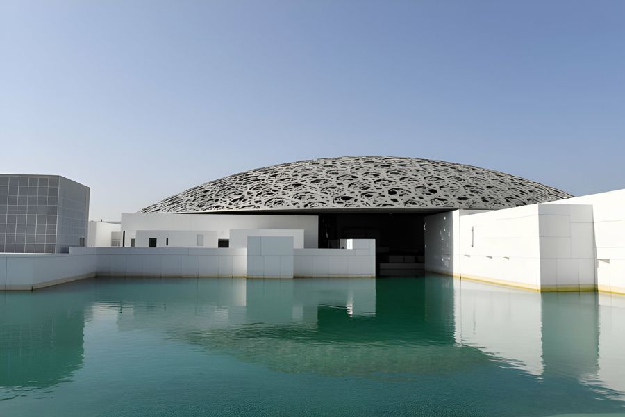 Discover the Wonders of Louvre Abu Dhabi