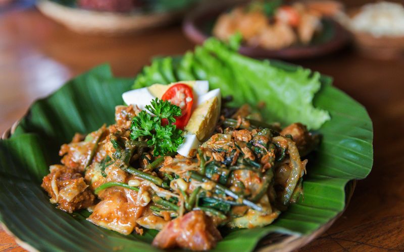 Must-Try Indonesian Dishes