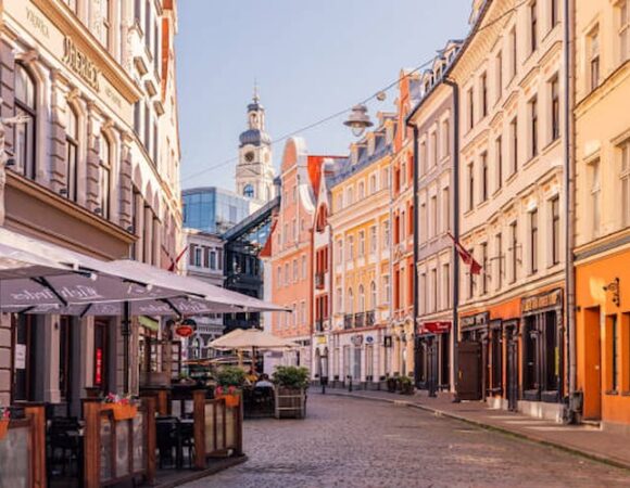 Uncovering Latvia’s Castles and Manor Houses: Echoes of the Past 